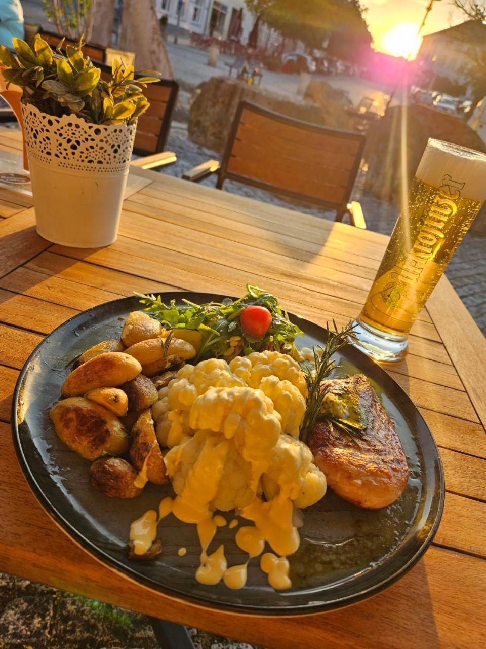 Hotel-Restaurant Thueringer Hof 바트프랑켄하우젠 외부 사진