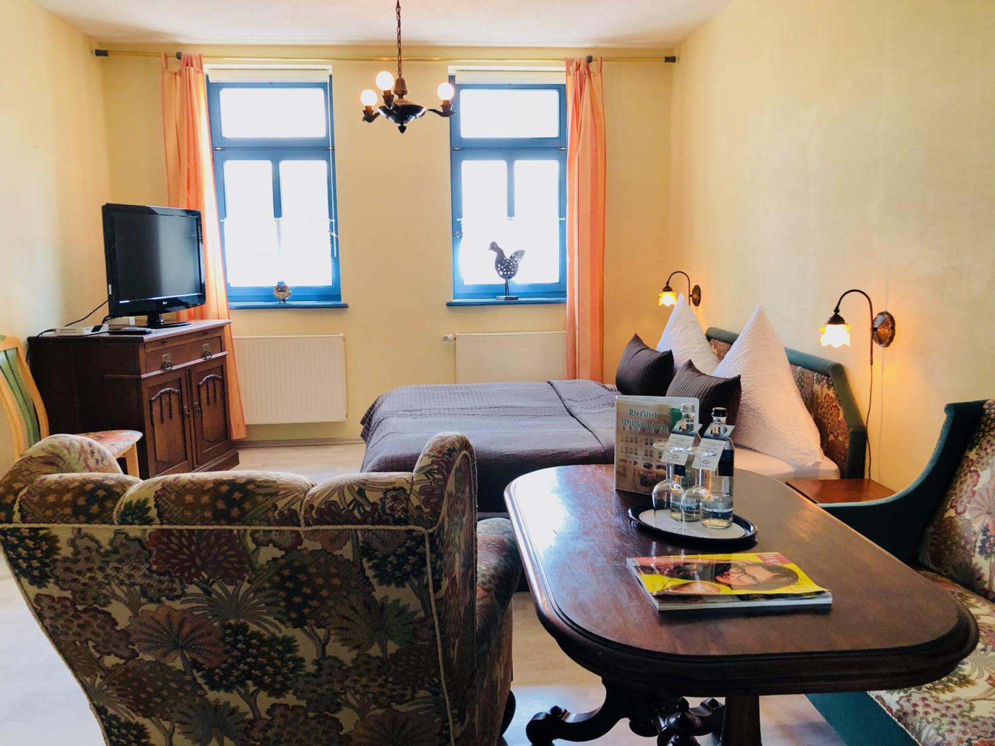 Hotel-Restaurant Thueringer Hof 바트프랑켄하우젠 객실 사진